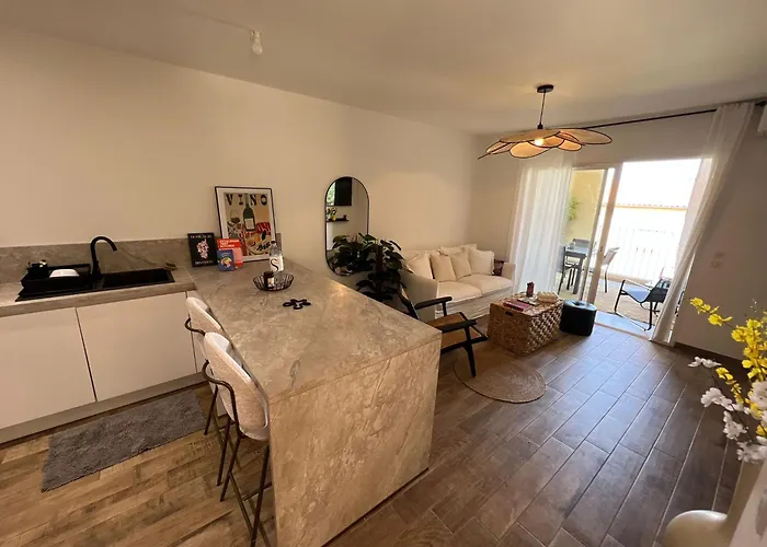 Apartment Neuf, Proche Des Plages Et Centre